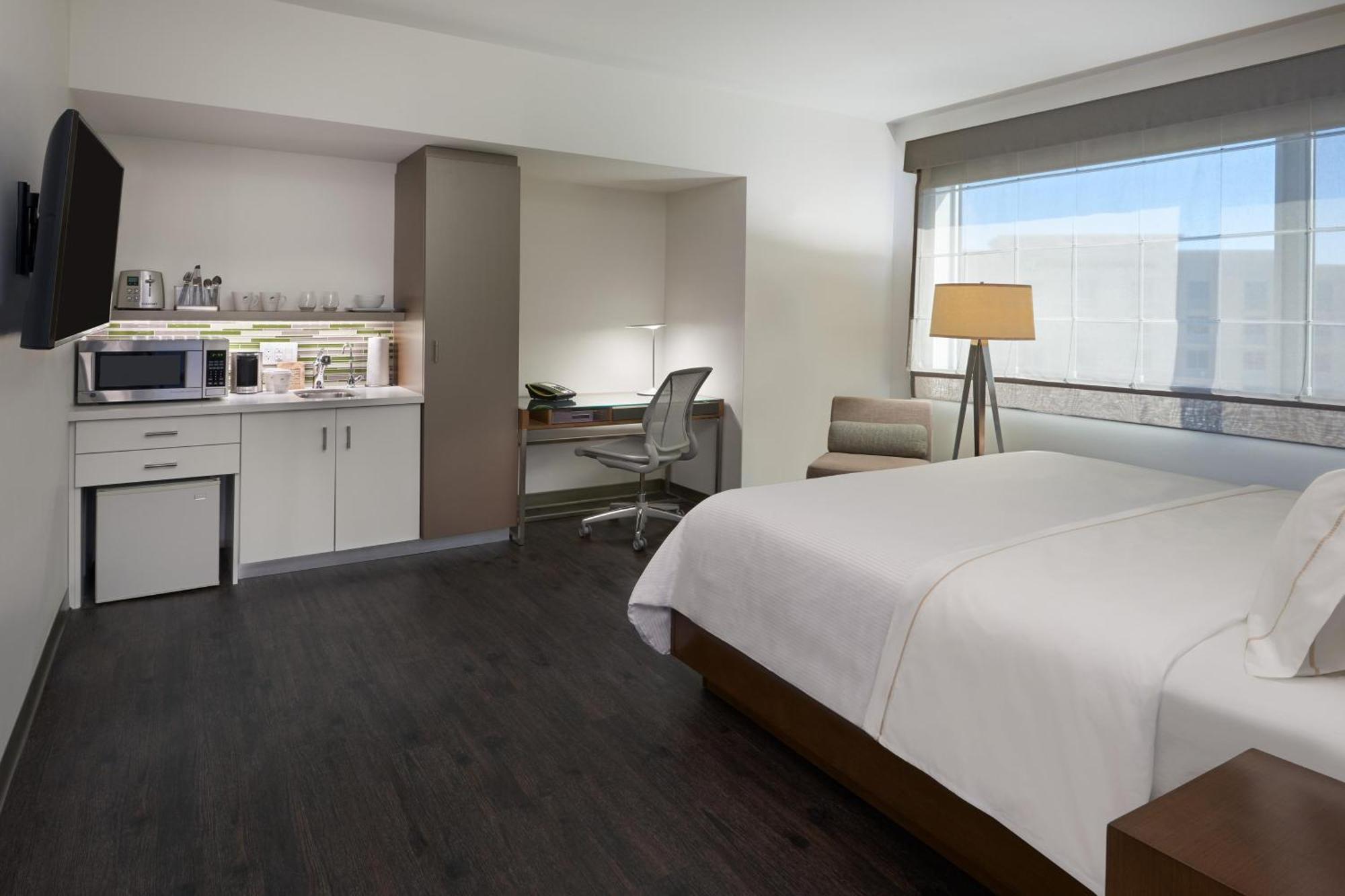 Element Vaughan Southwest Экстерьер фото